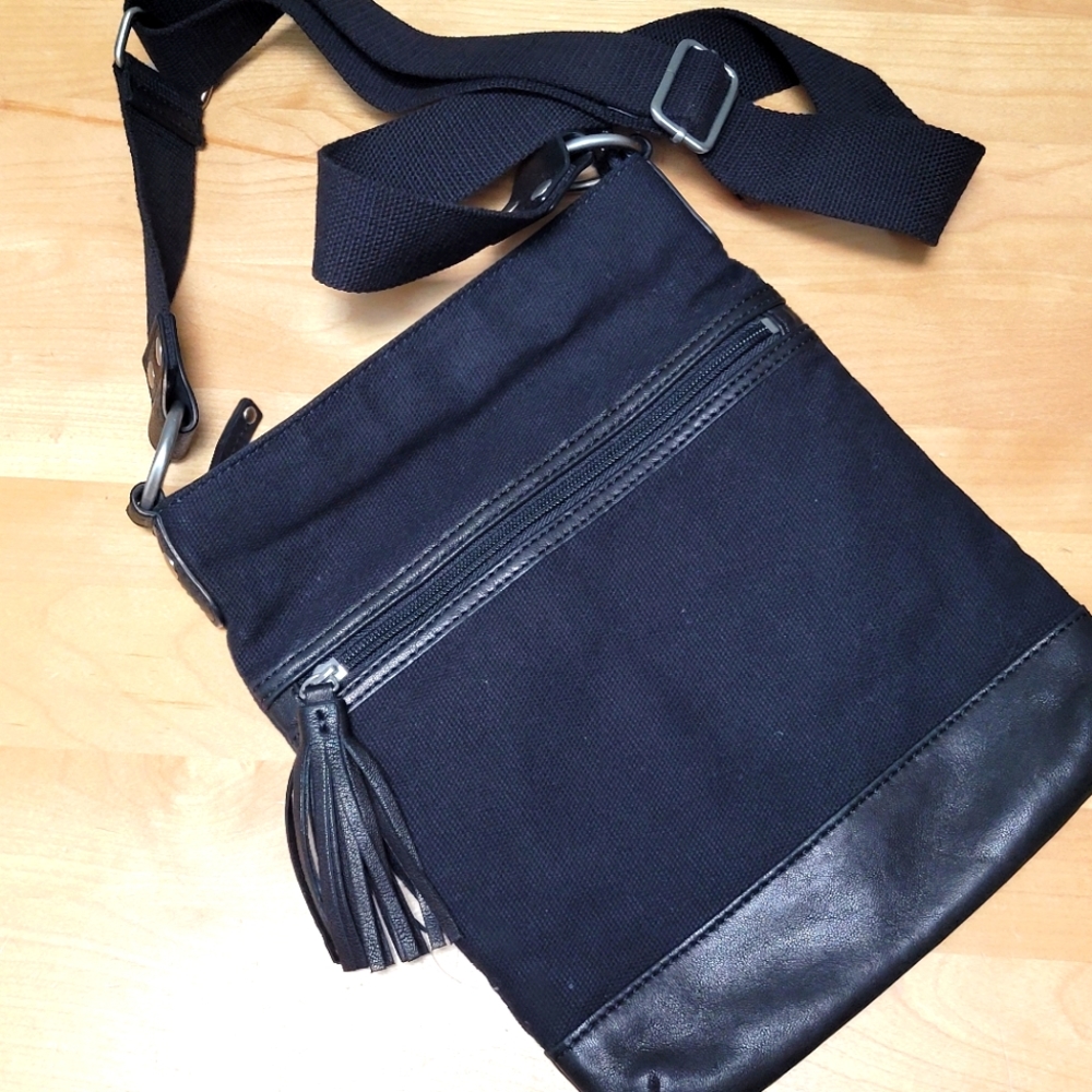 Ellington Black Canvas And Leather Crossbody Bag Gem